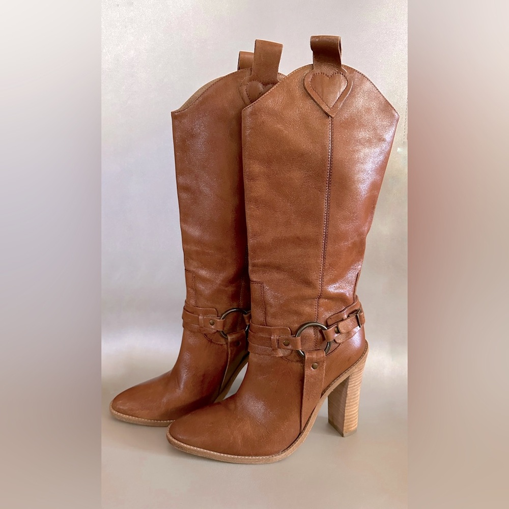 BCBC MaxAzria 100% Leather boots with heart pulls